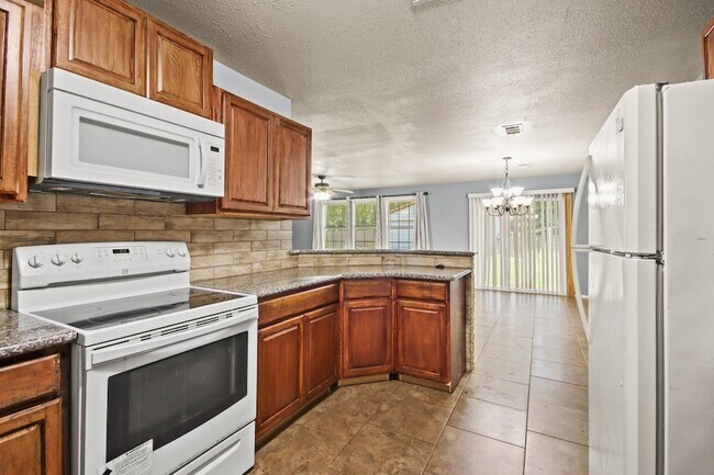 Building Photo - 432 Co Rd 4284