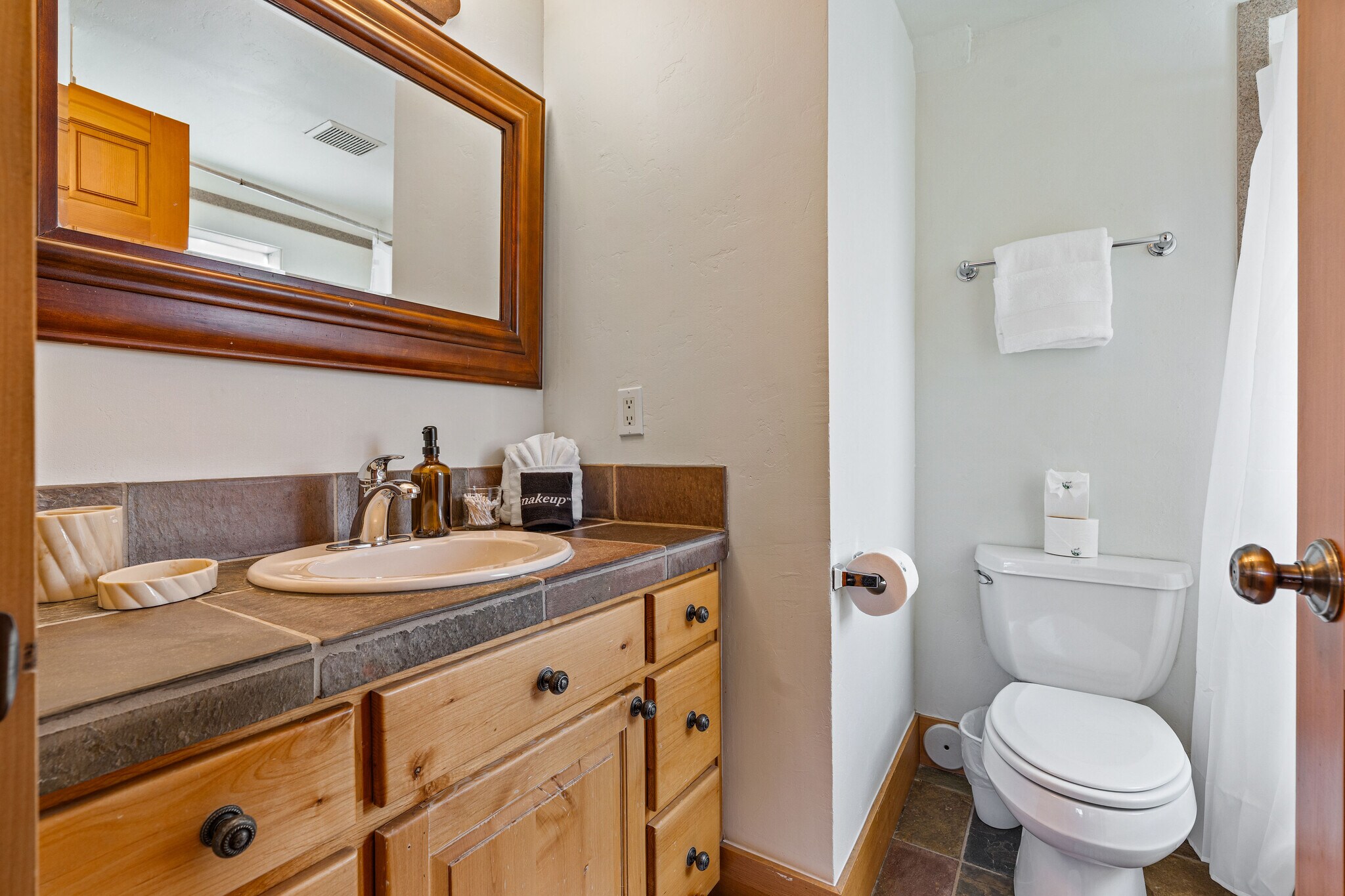 Building Photo - 1488 Park Ave