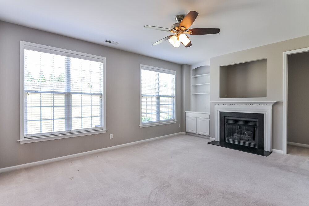 Building Photo - 353 Collinsworth Dr