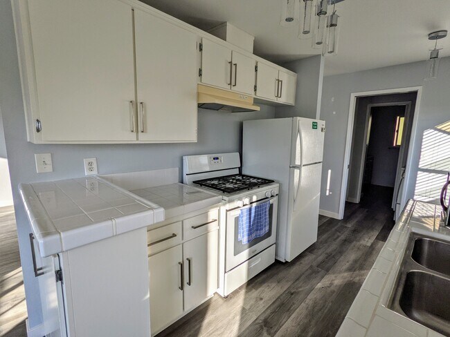Kitchen - 7836 Flight Ave