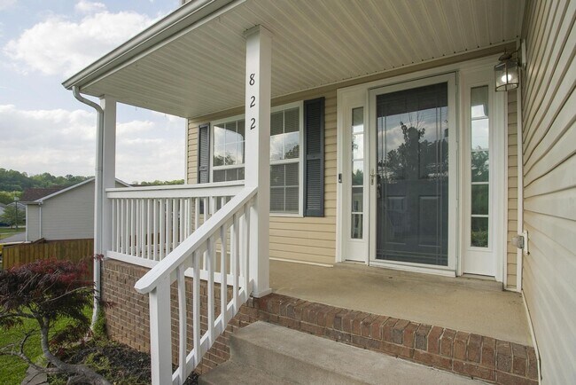 Building Photo - 822 Sugarcane Way
