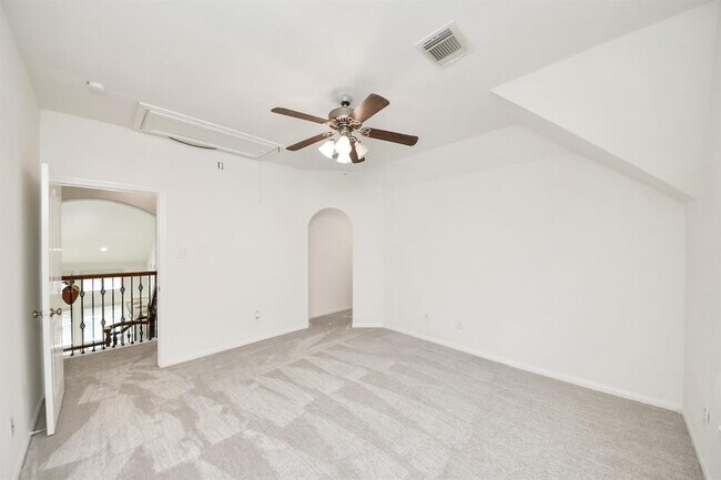 Building Photo - 3811 Parkside Dr