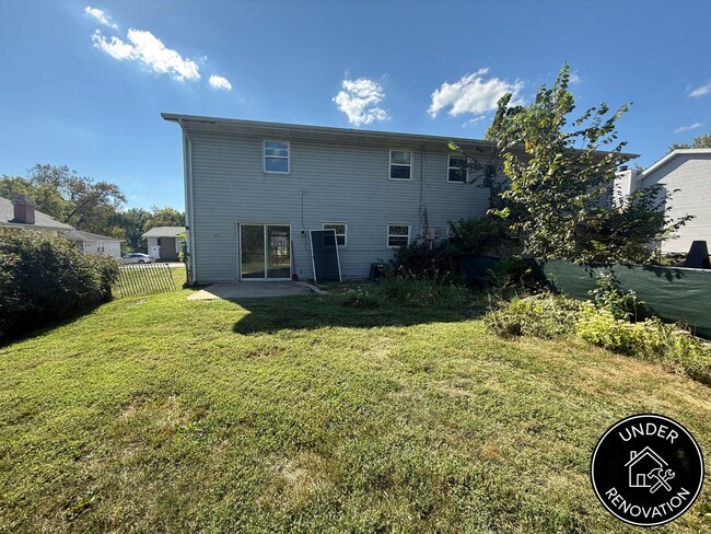 Building Photo - 7220 N Moberly Dr