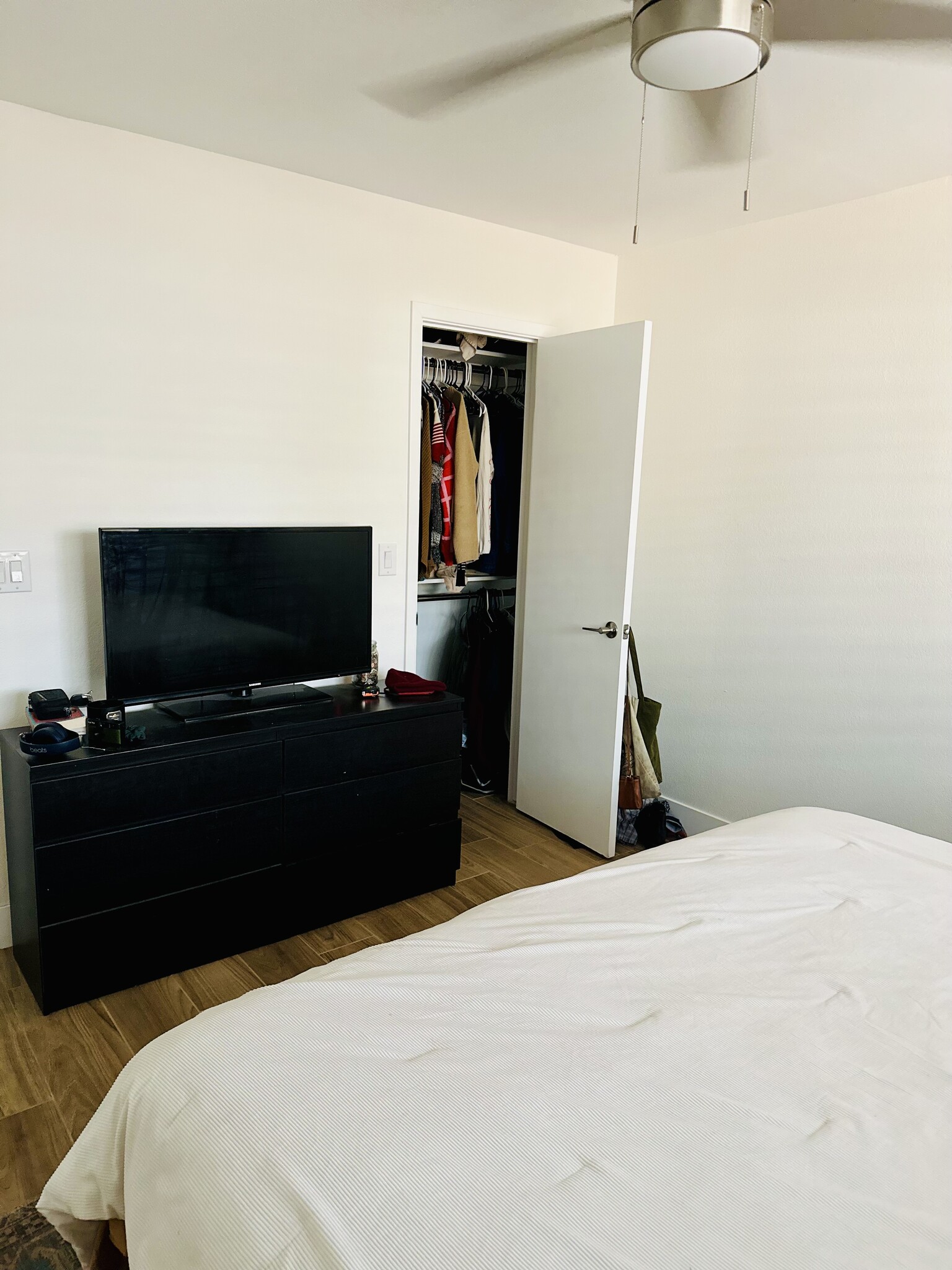 bedroom 2 - 2025 N Richland St