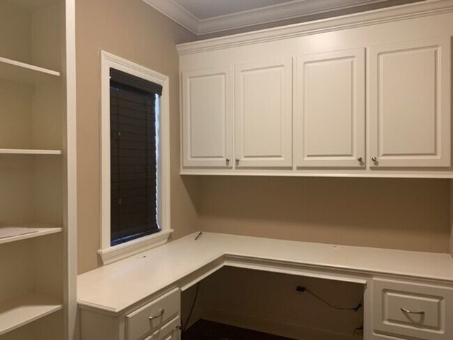 Building Photo - Beautiful Home Available in Providence of Madison County!