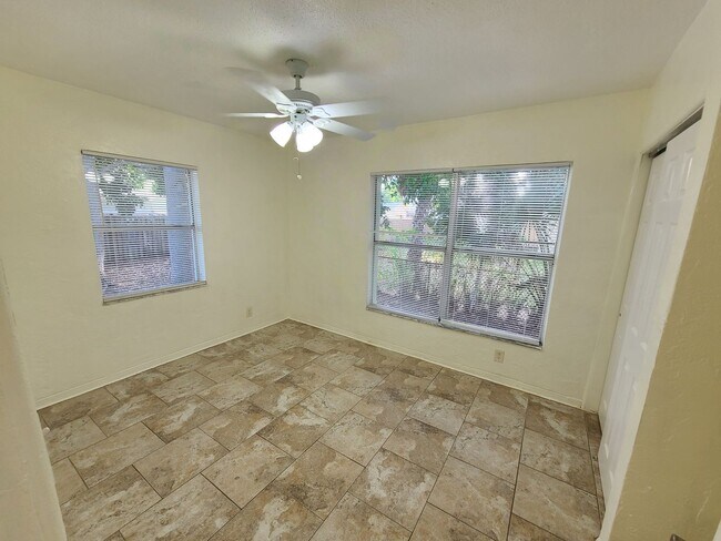 Building Photo - Stunning Corner-Lot Rental: 4BR/2BA with Courtyard