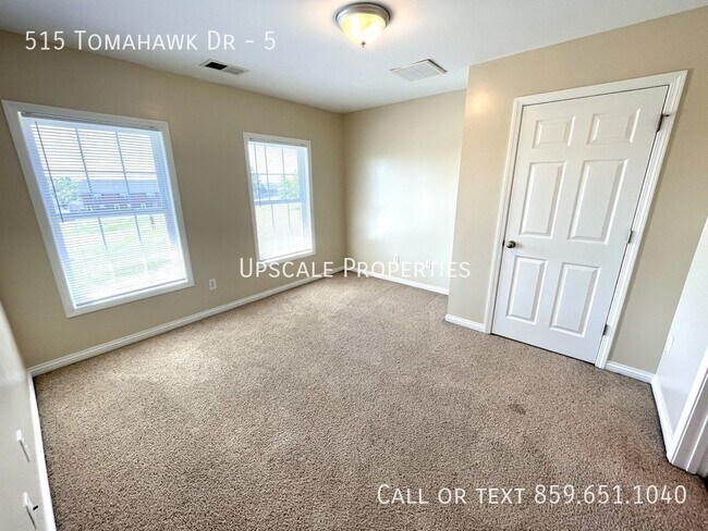 Building Photo - 515 Tomahawk Dr