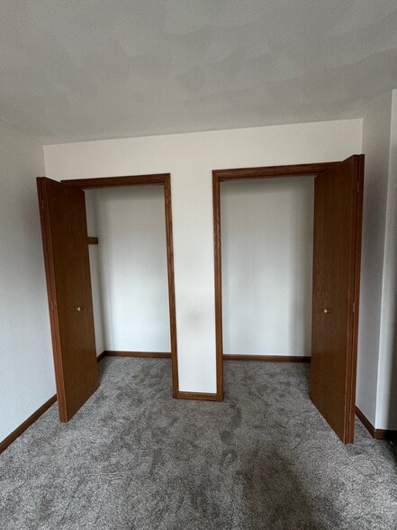 Building Photo - 4650 Hayes Rd