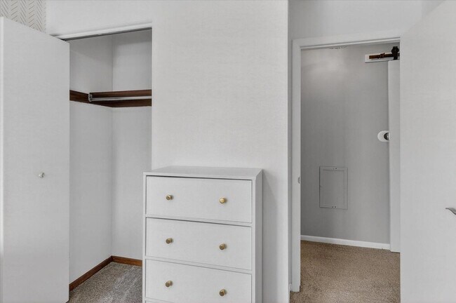 Building Photo - 4870 Foxfire Trail