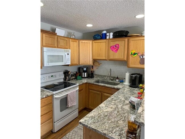 Building Photo - 4770 Underwood Ln N