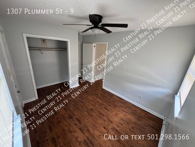 Building Photo - 1307 Plummer St