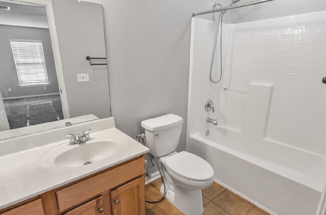 Building Photo - 3006 Kinswood Ln