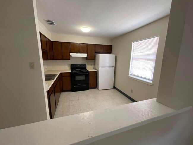Building Photo - 3801 Salinas Ave