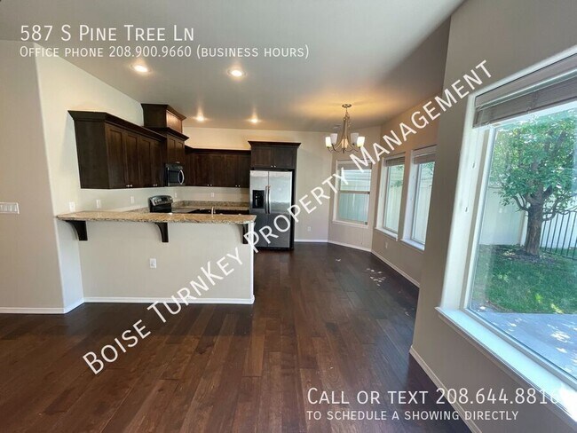 Building Photo - 587 S Pine Tree Ln