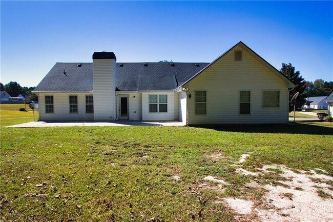 Building Photo - 350 Windermere Dr