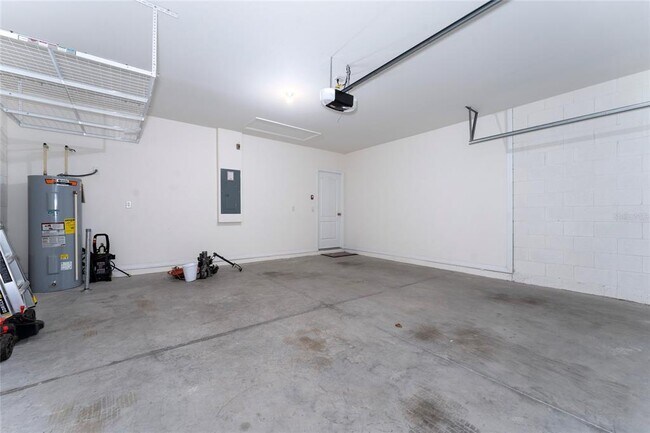 Building Photo - 1825 Juneberry St