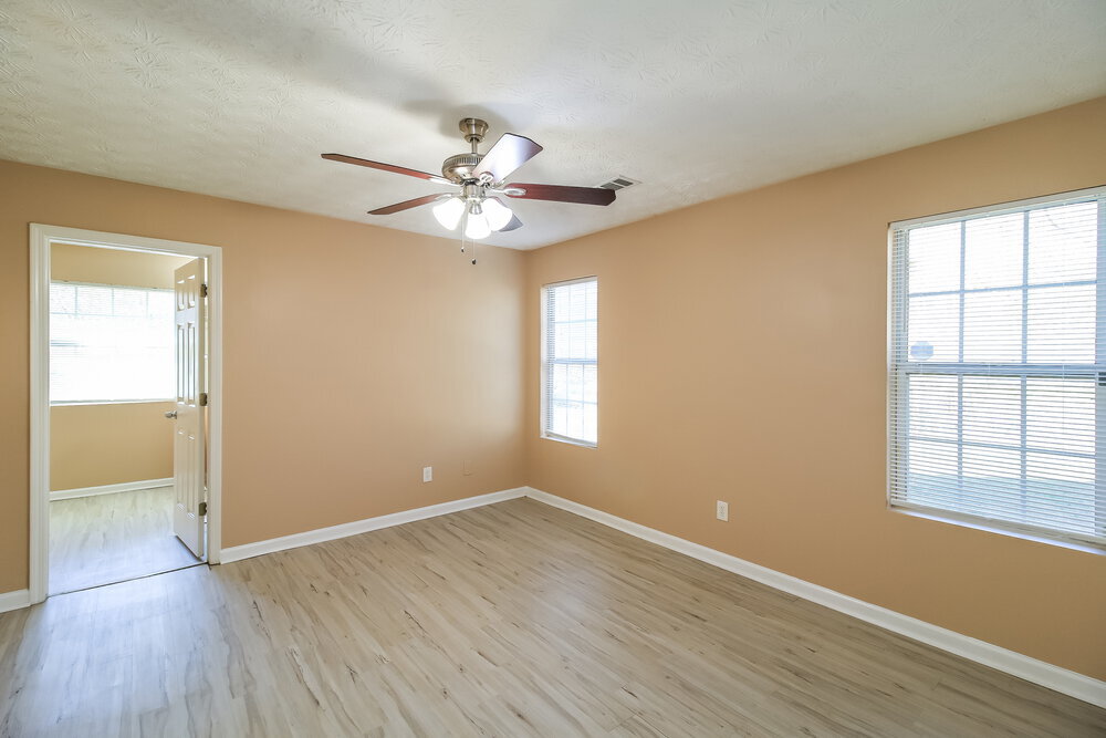 Building Photo - 1403 Lancaster Ct