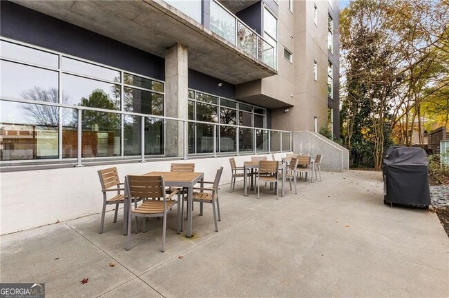 Building Photo - 130 Arizona Ave NE