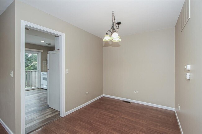 Building Photo - 1063 Hampton Harbor