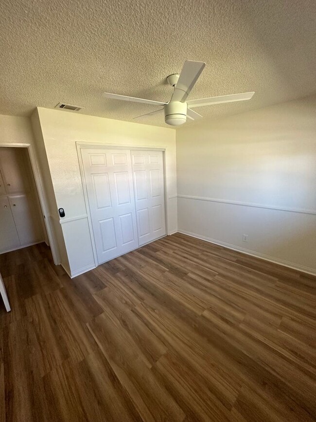 Building Photo - Newly Remodeled South Corona Family Home