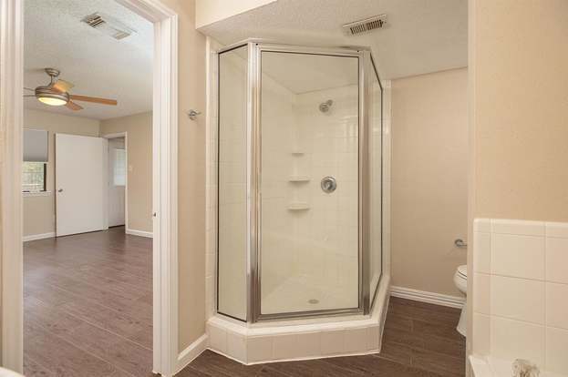 Building Photo - 3807 Cedar Valley Dr