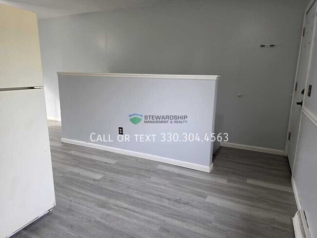 Building Photo - 519 Taff Cir