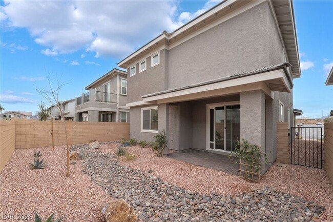 Building Photo - 184 Pace Ave