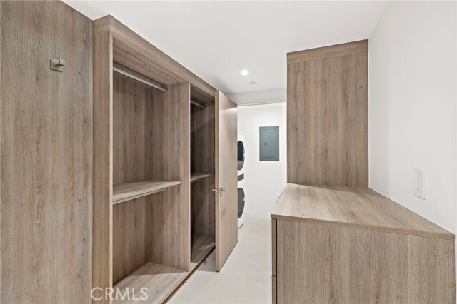 Building Photo - 200 Alta Vista Way