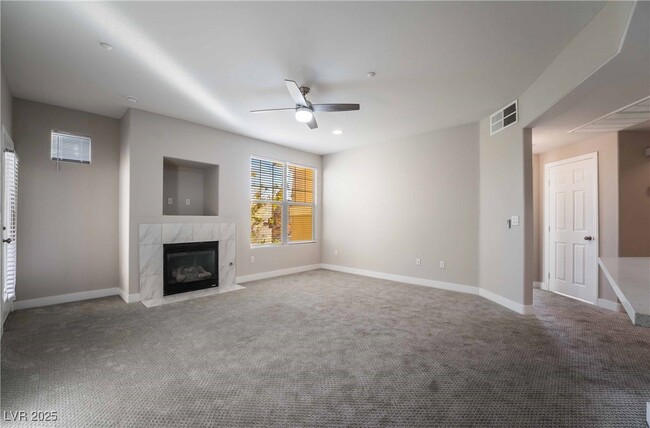 Primary Photo - 5855 Valley Dr