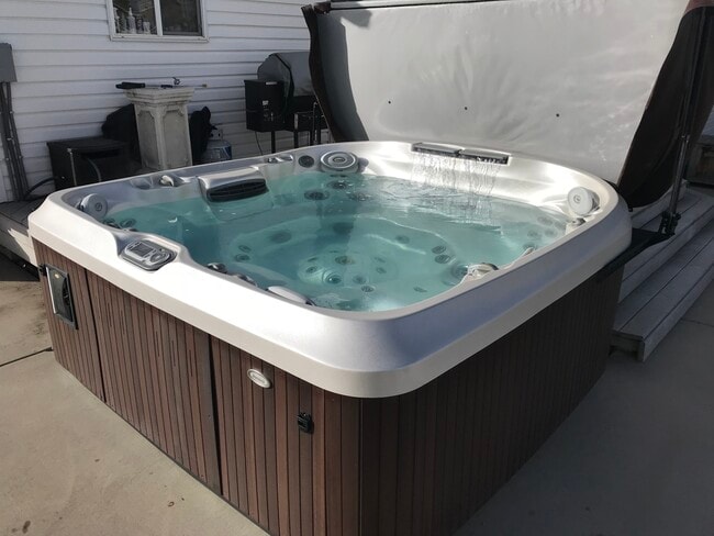 Building Photo - 2991 E 1610 S