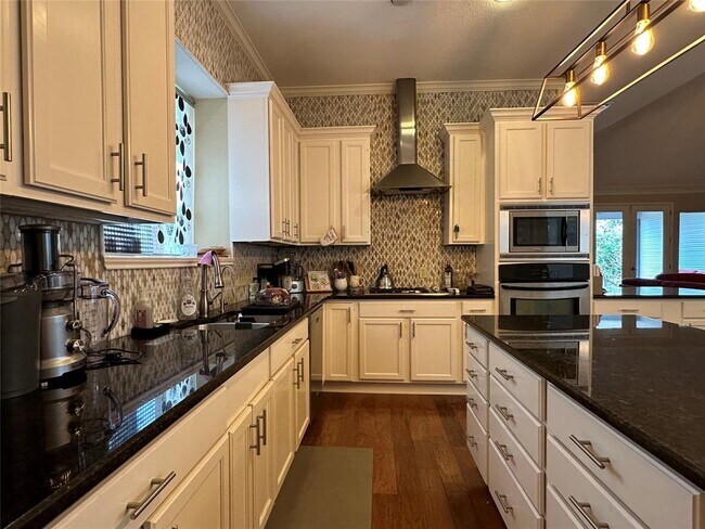 Building Photo - 7406 Curly Leaf Cove