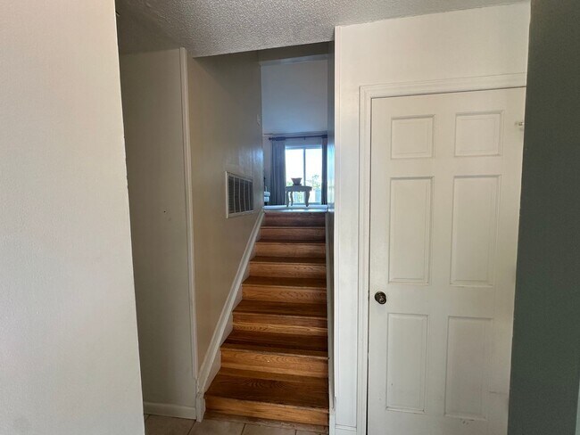 Building Photo - Furnished 3Bd/2Ba Channel Walk Townhome in Wrightsville Beach-NOT A 12 MONTH LEASE. NO STUDENTS. ...