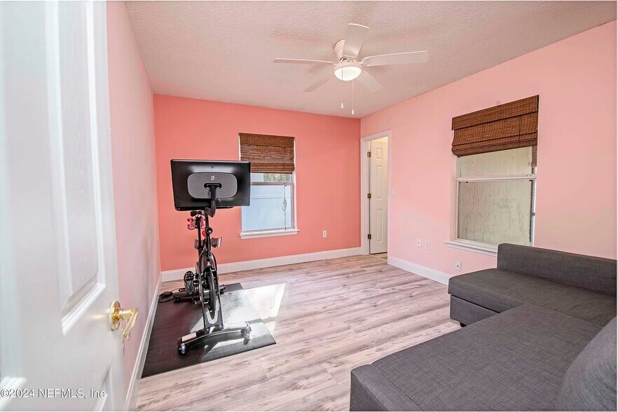 Building Photo - 1837 Keswick Rd