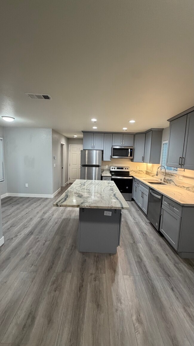 Building Photo - 6512 Manassero Way