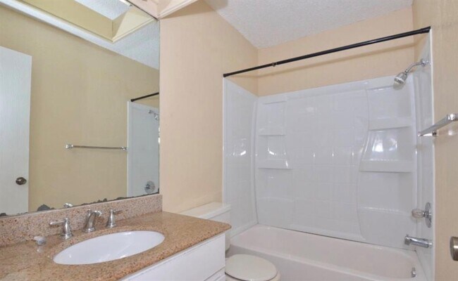 Building Photo - 10801 Lanshire Dr