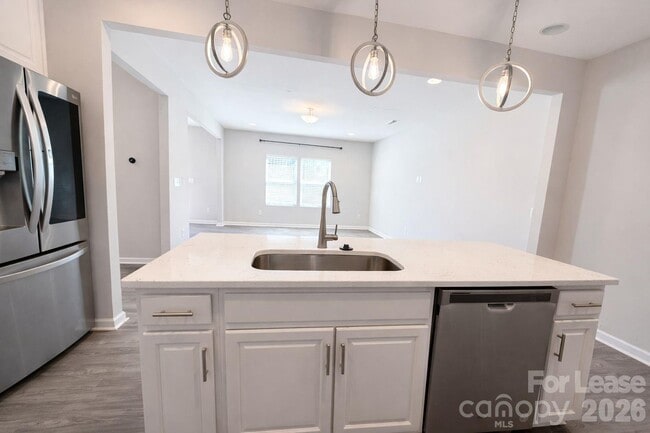 Building Photo - 11154 Woodland Crk Wy