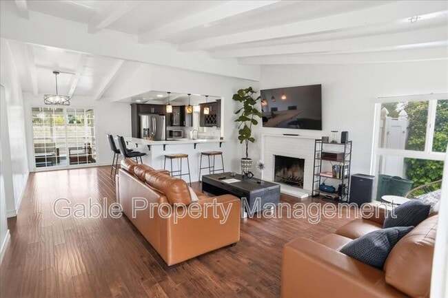 Building Photo - 27453 Santa Clarita Rd