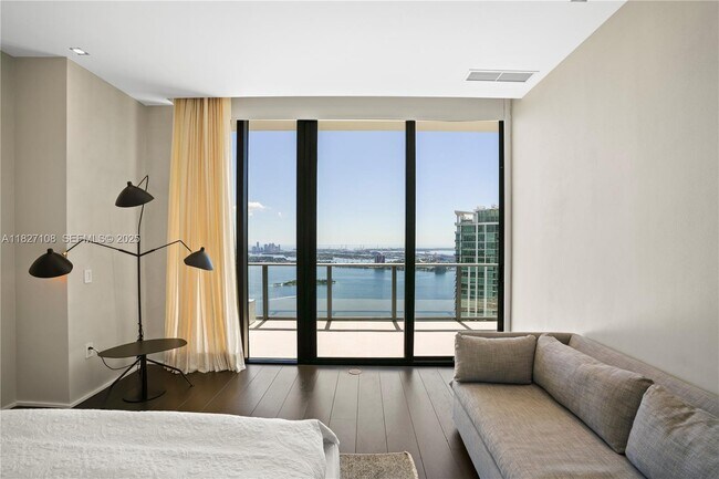 Building Photo - 650 NE 32nd St