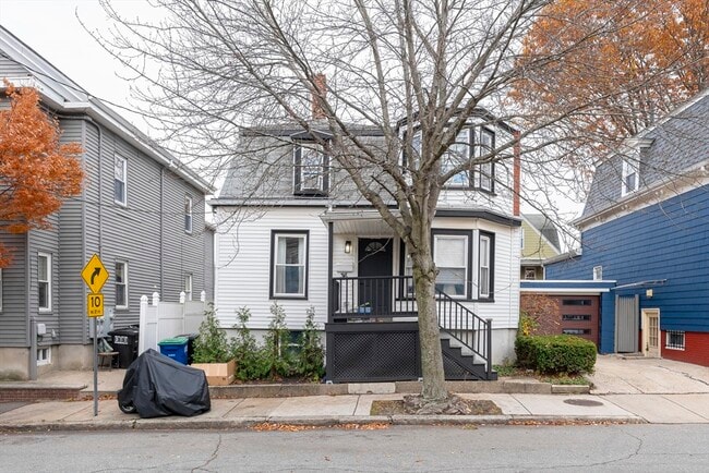 Building Photo - 36 Sargent Ave