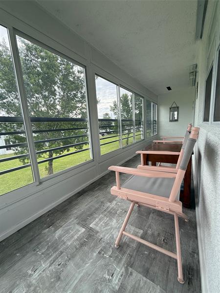 Building Photo - 144 Farnham F