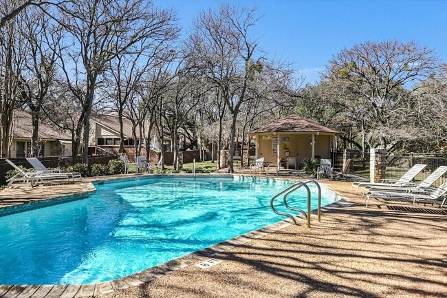 Building Photo - 8405 Cima Serena Ct