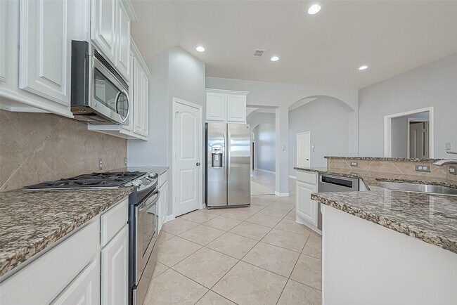 Building Photo - 6015 Hewes Point Ln