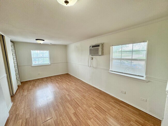 Building Photo - 2478 Weil Rd