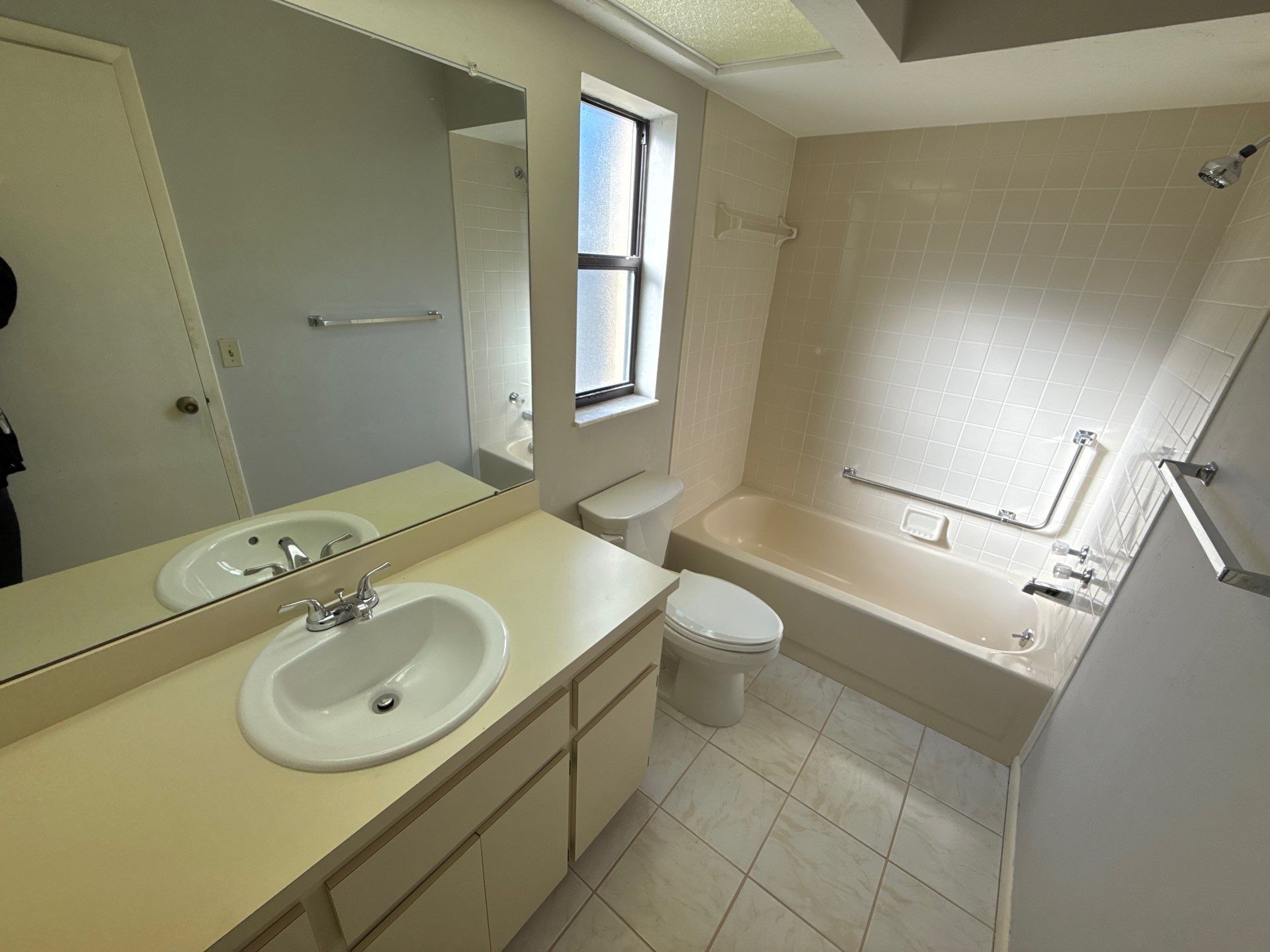 Building Photo - 3781 N Passion Flower Way