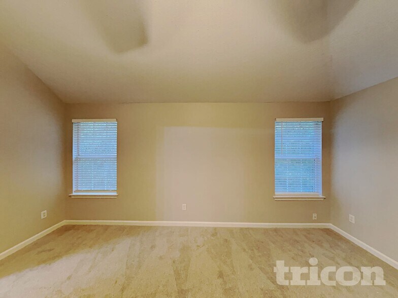 Building Photo - 222 Southwind Ln