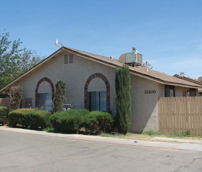 Ridgeview Apartments - Casa Meadows Apartments