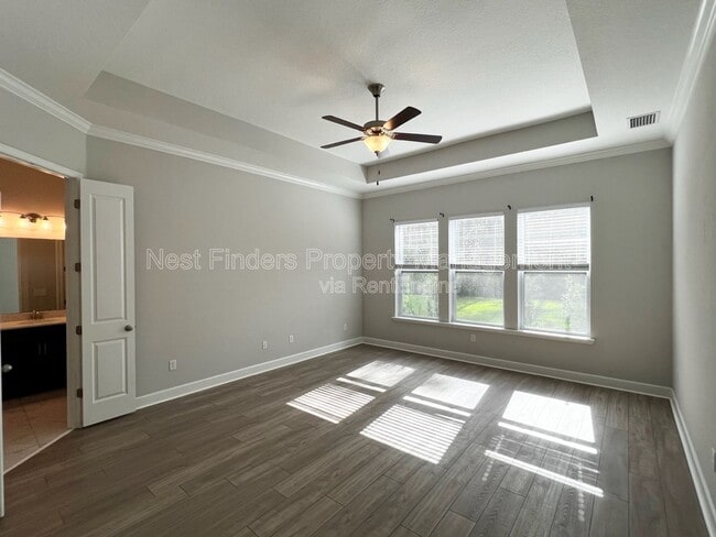 Building Photo - 121 Oxford Estates Way