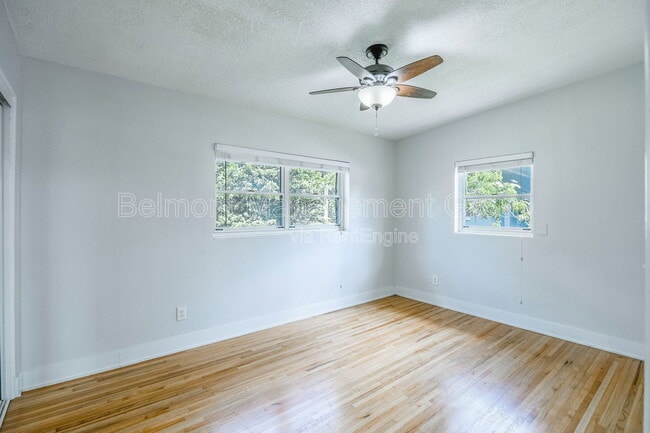 Building Photo - 316 Lake Fair Ln