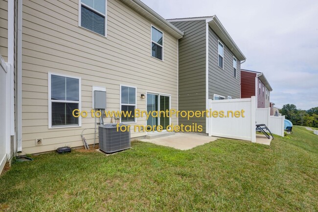 Building Photo - 632 Exmoor Dr