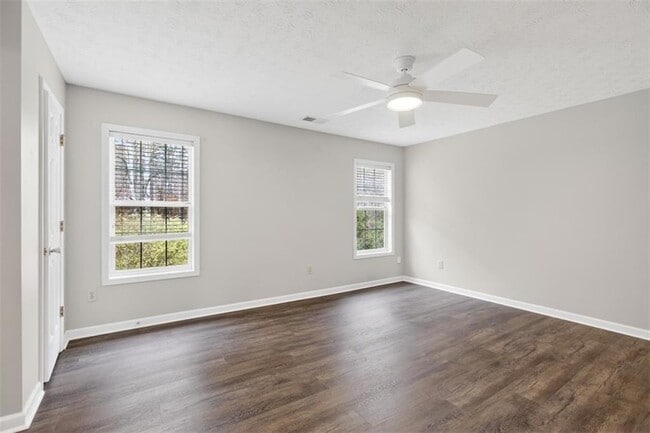 Building Photo - 5205 Maltdie Ct NE